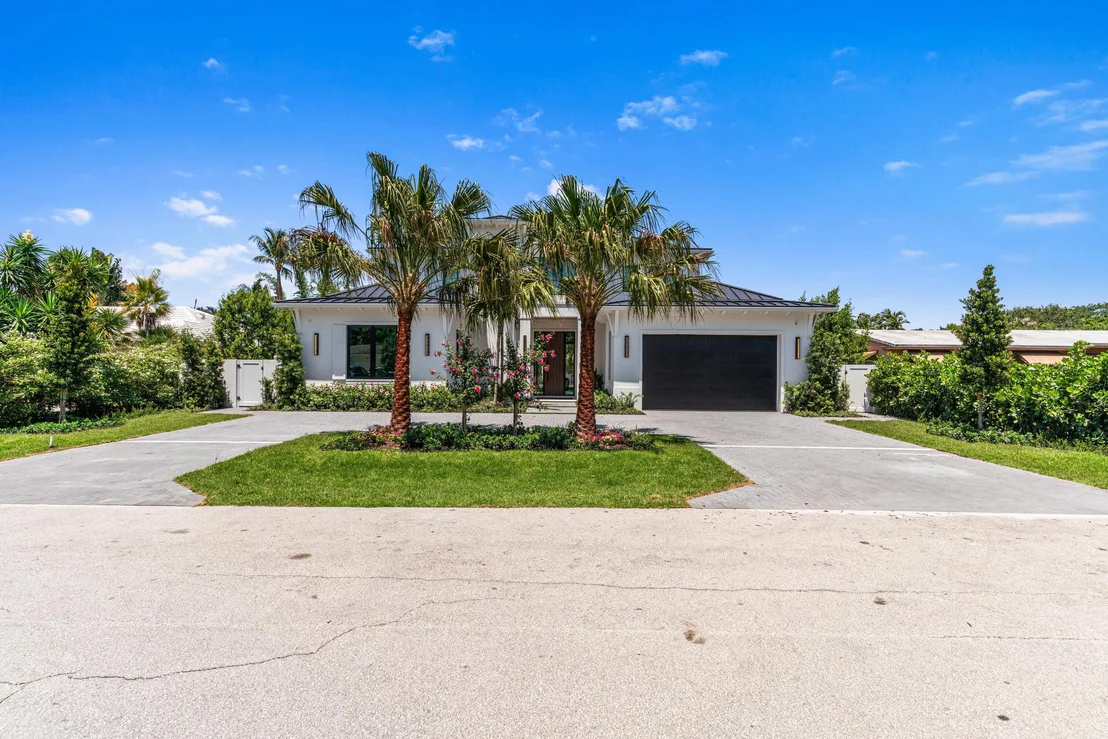 Photo of 720 NW 3rd Avenue