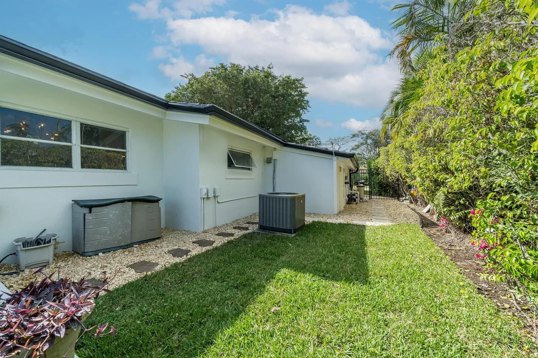 Photo of 1919 Spanish Trail