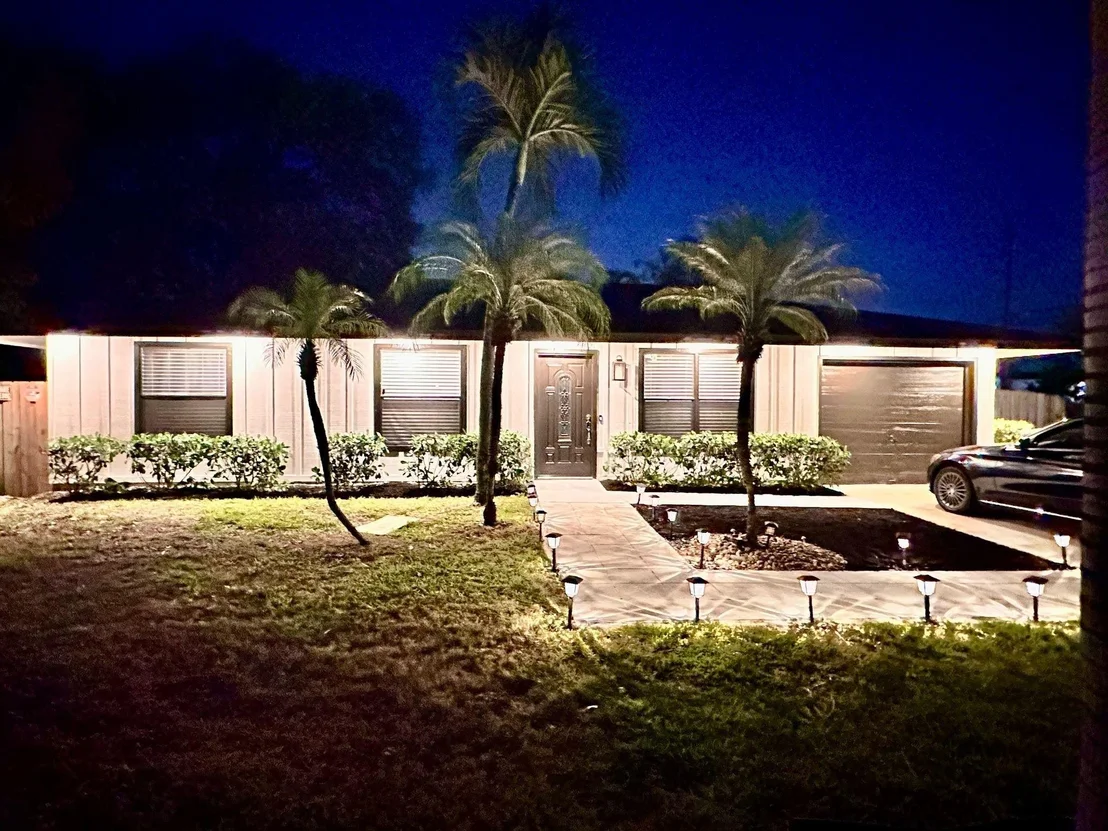 Photo of 3390 Artesian Drive