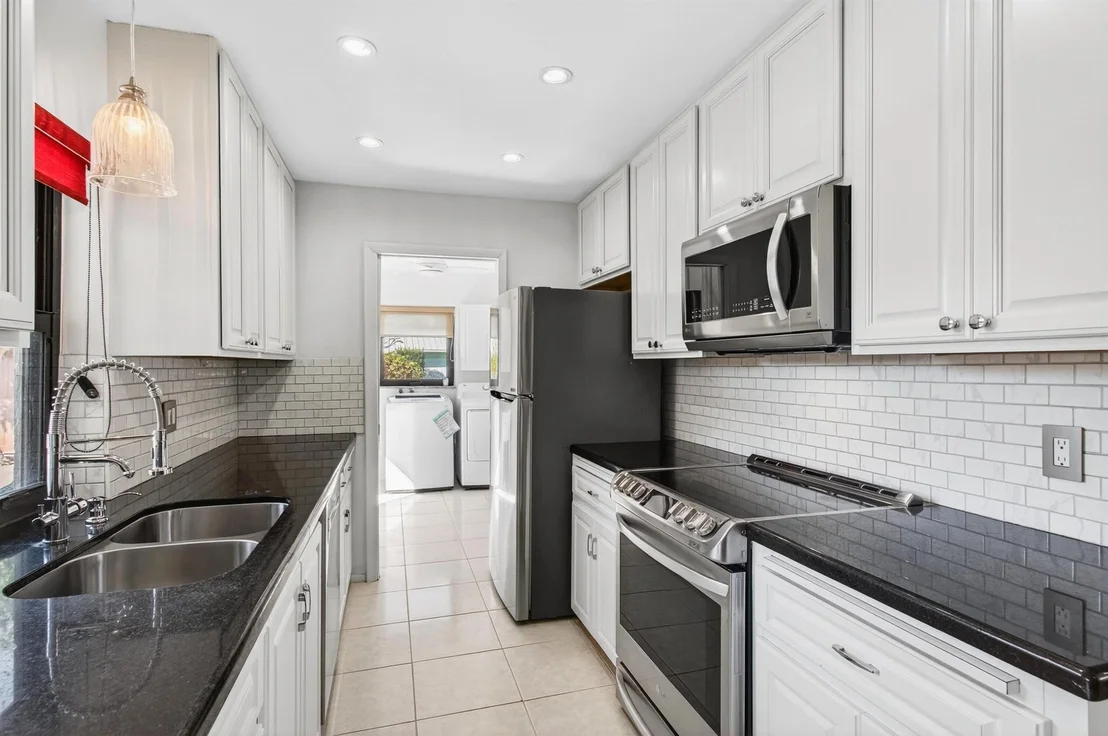 Photo of 714 Heron Drive