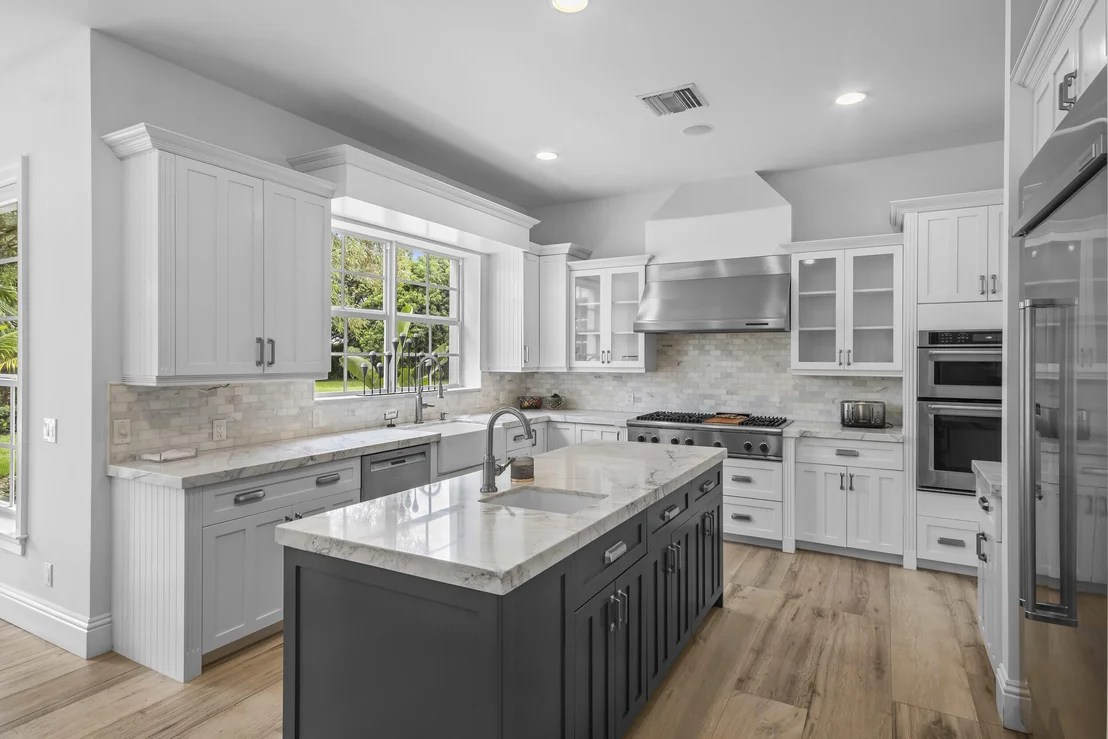 Photo of 4786 Ridgewood Road E
