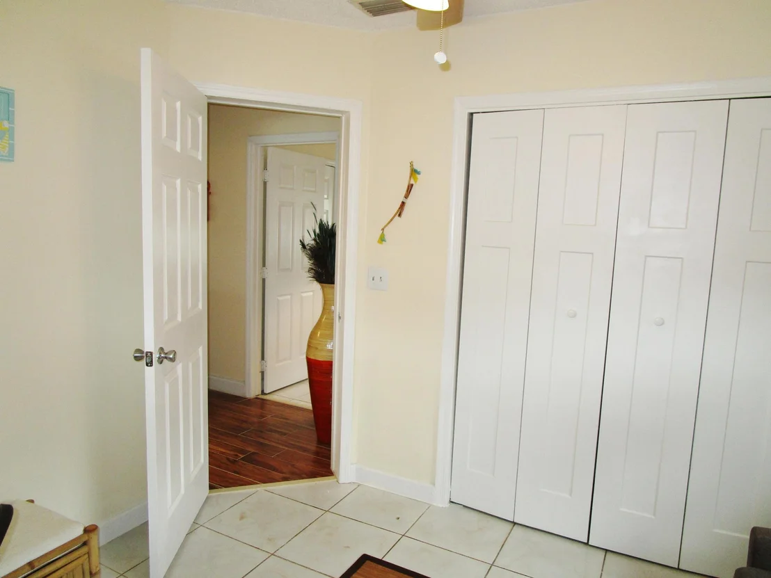 Photo of 1005 NW 68th Terrace