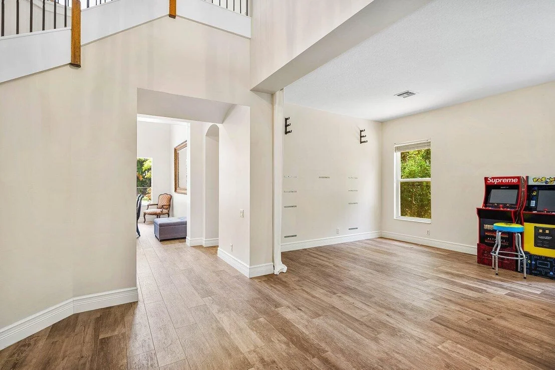 Photo of 644 Forest Bent Boulevard