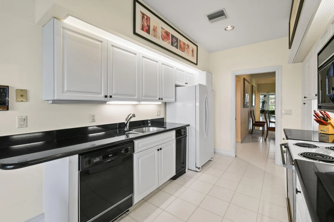 Photo of Unit 701 at 701 Captains Way