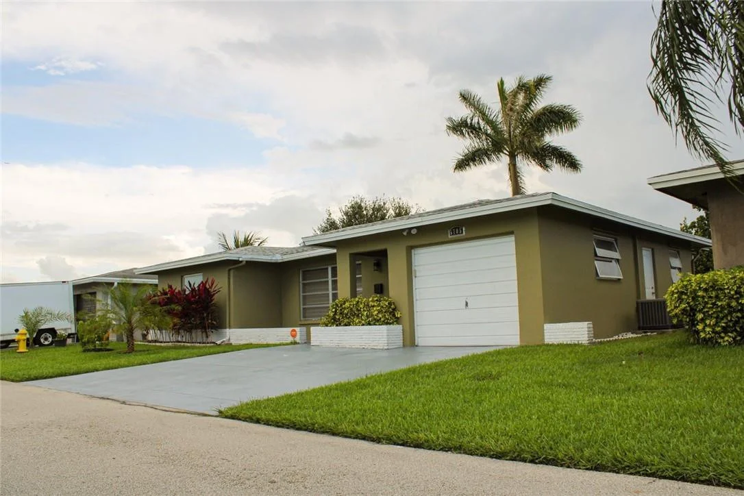 Photo of 5705 NW 48th Way