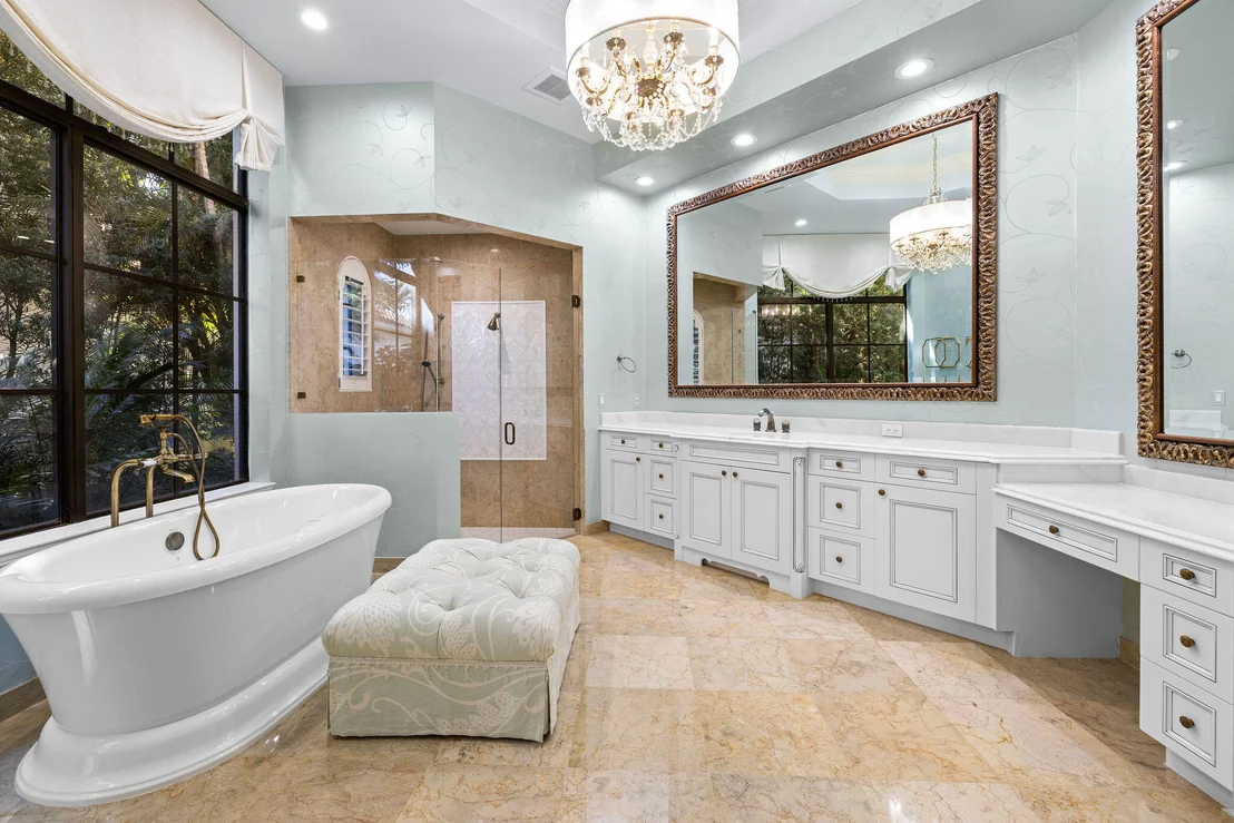 Photo of 9253 Este Lago Drive