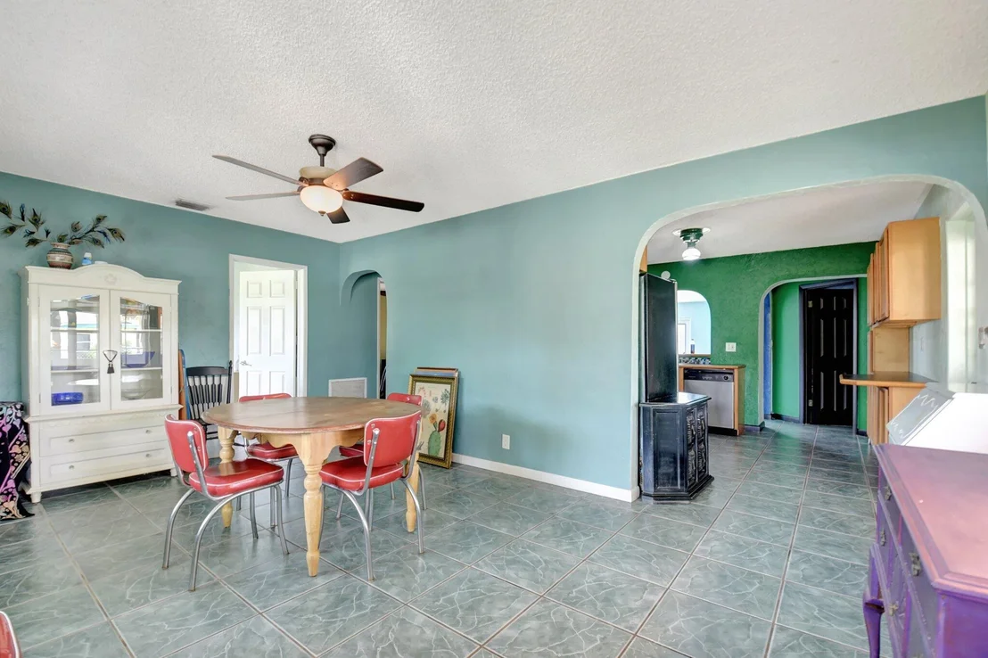 Photo of 5400 Washington Road