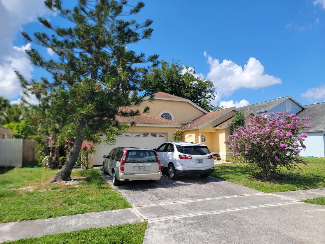 Photo of 8 Meadows Park Lane