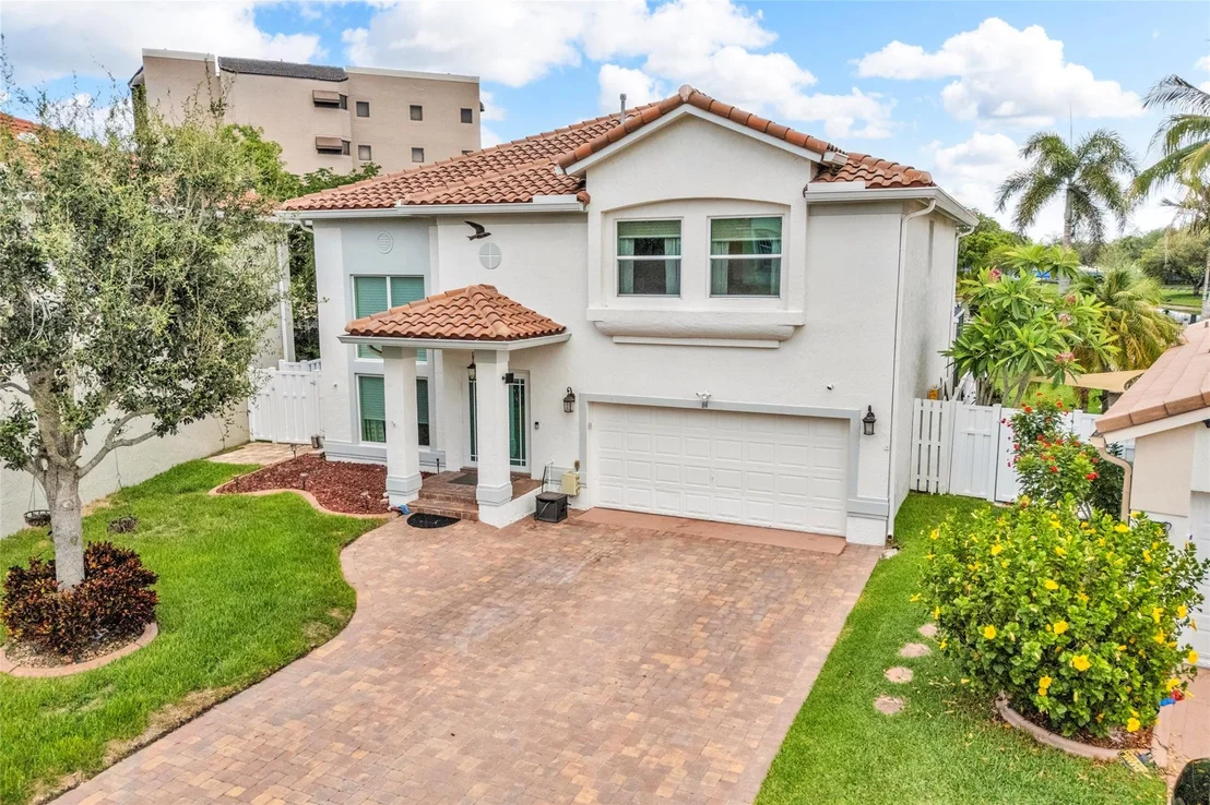 Photo of 84 Gables Boulevard