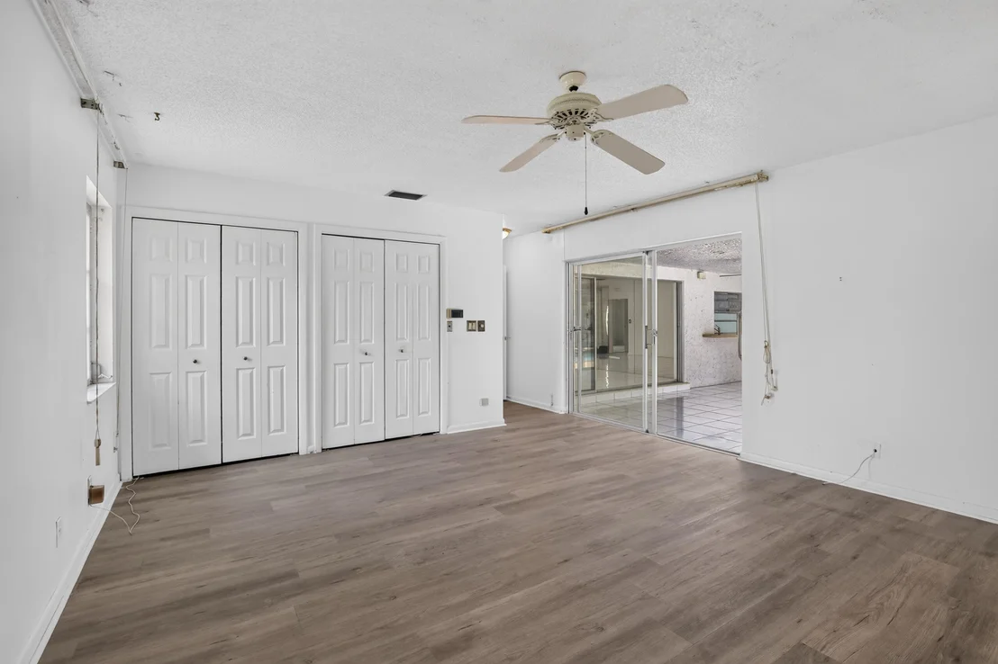Photo of 410 Bonaventure Boulevard