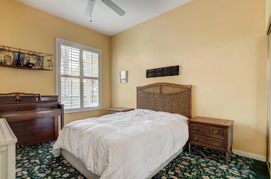 Photo of 2065 Valencia Drive