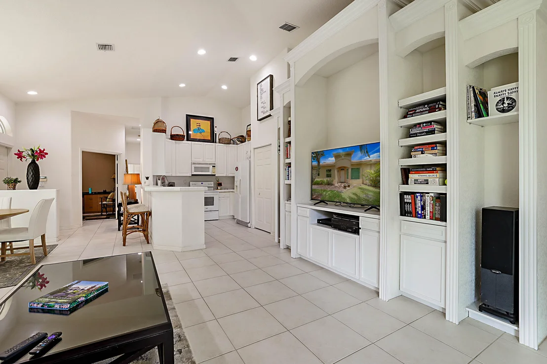 Photo of 2568 Sandy Cay
