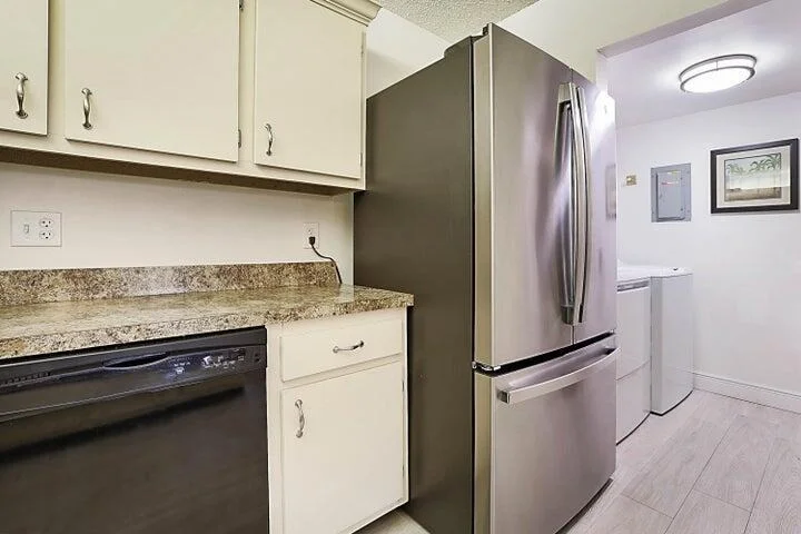 Photo of Unit D1 at 306 Pine Ridge Circle