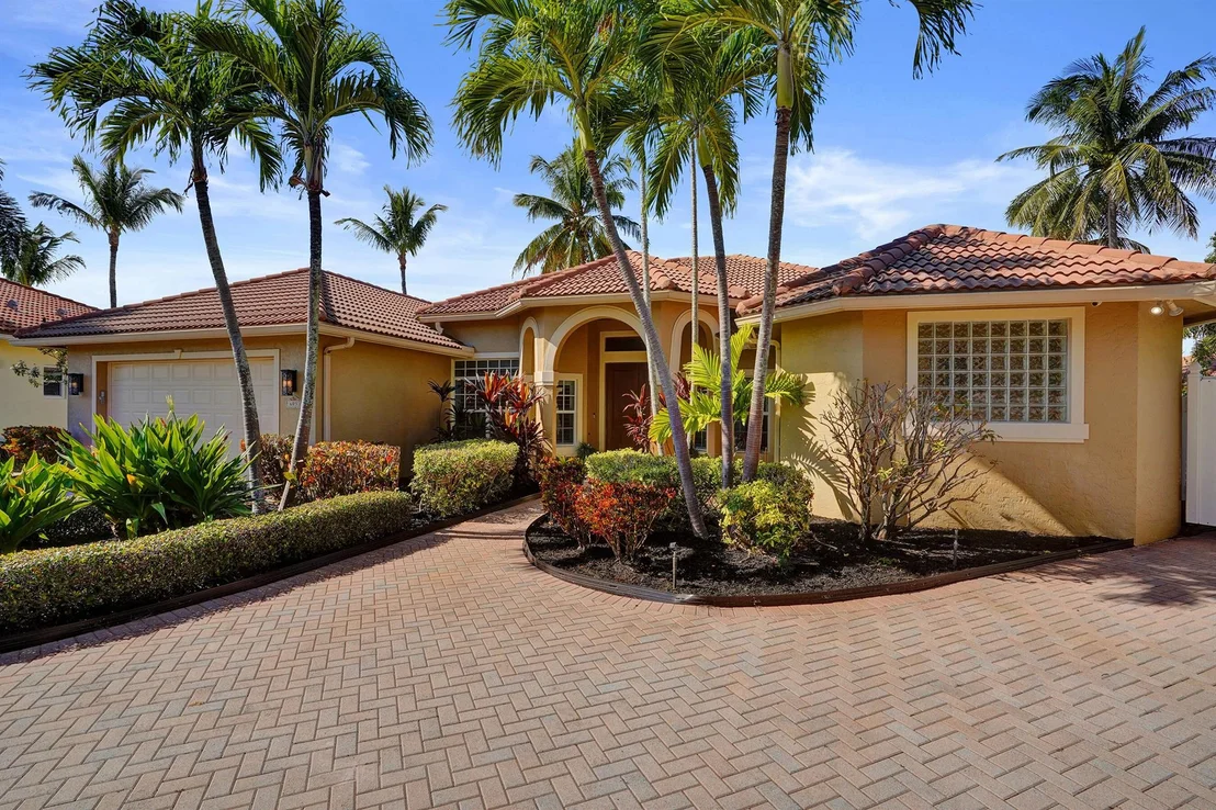 Photo of 603 N Cypress Drive