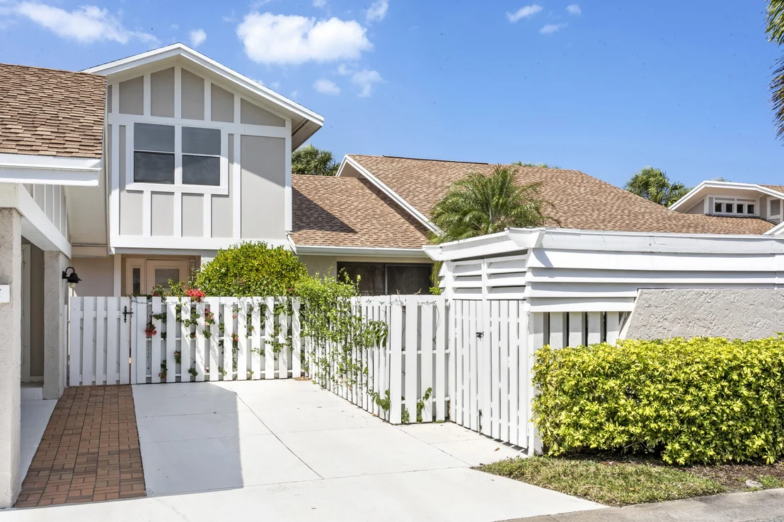 Photo of 3697 Cape Pointe Circle