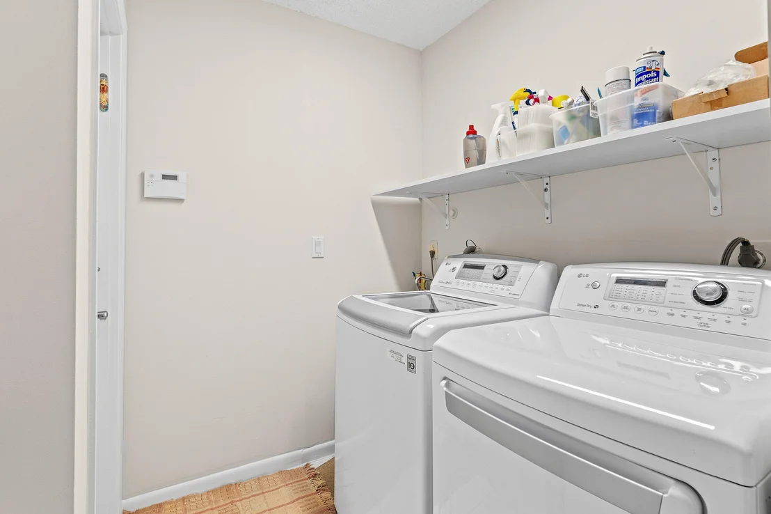 Photo of 11194 Highland Circle