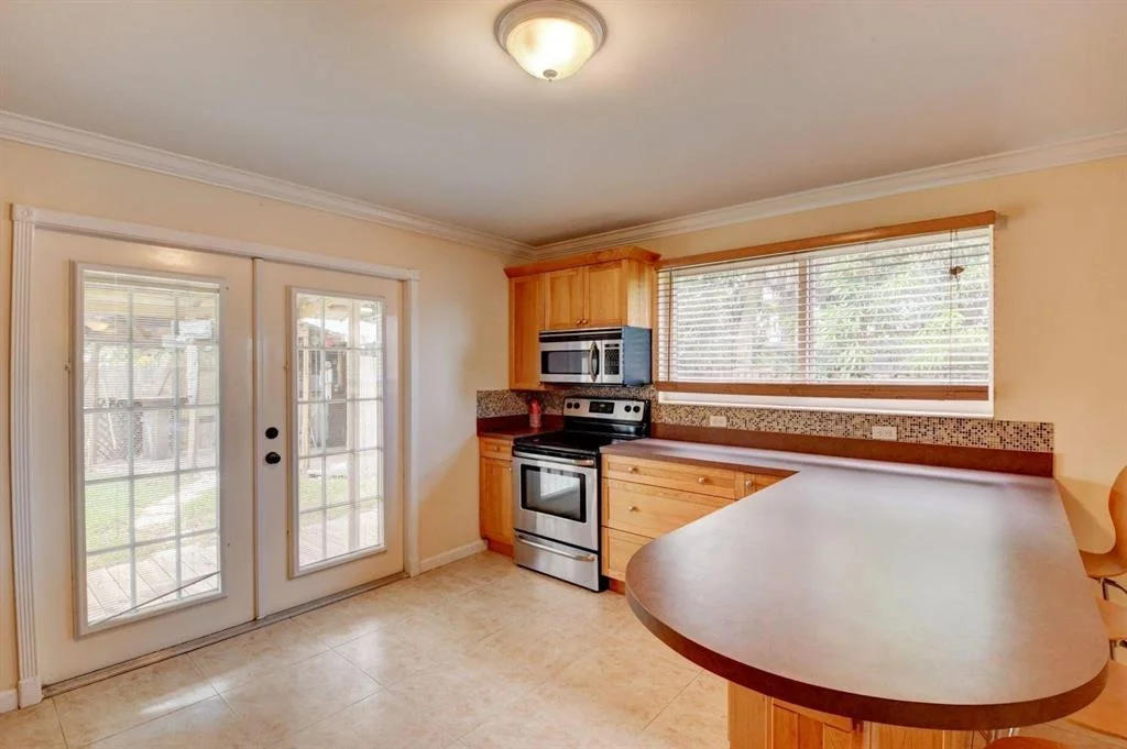 Photo of 15385 Monroe Road