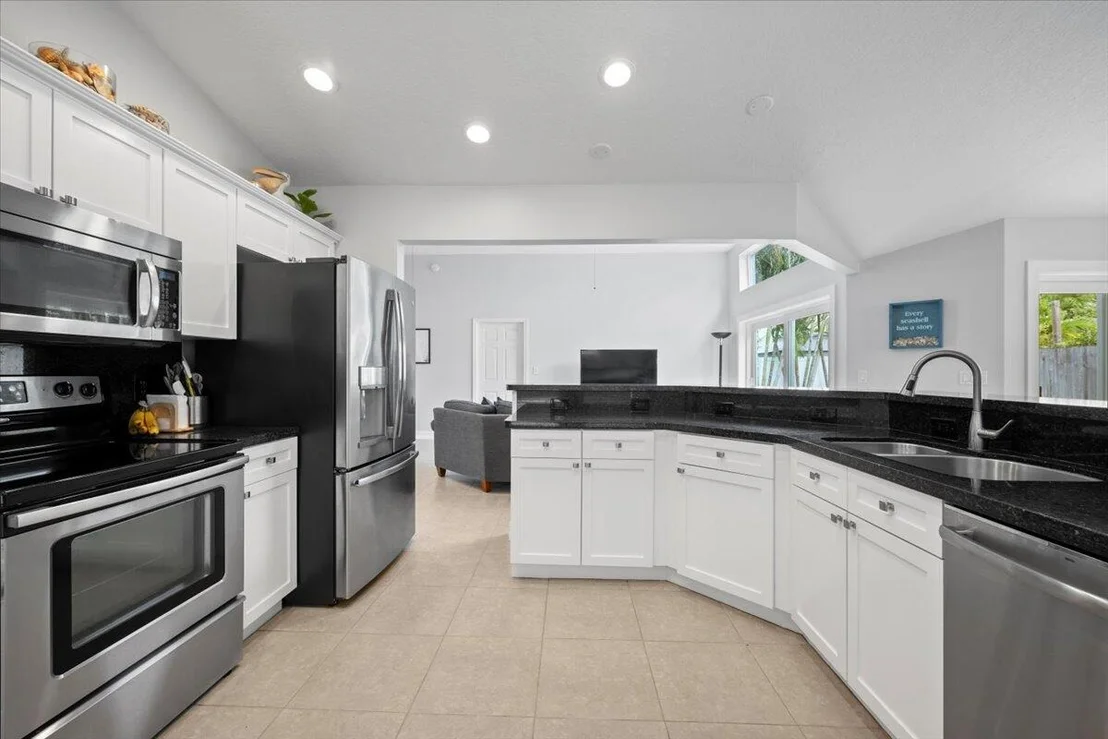 Photo of 6377 Barbara Street