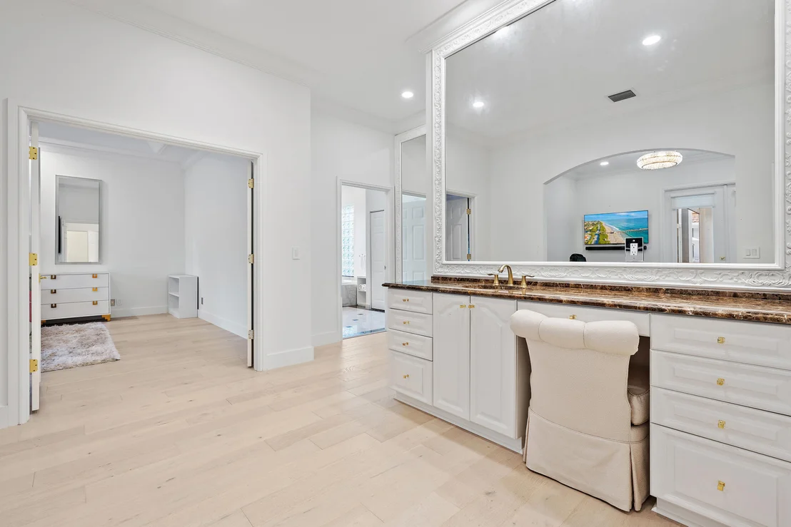 Photo of 325 Eagle Drive