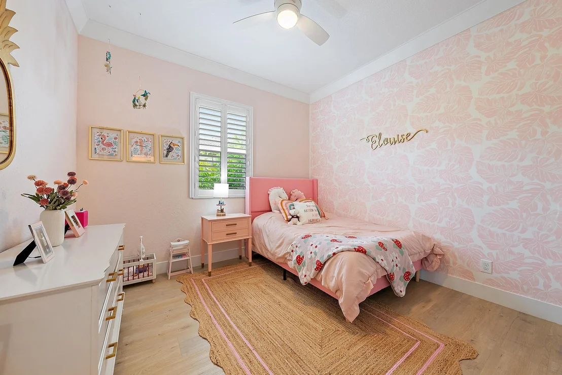 Photo of 152 Porgee Rock Place