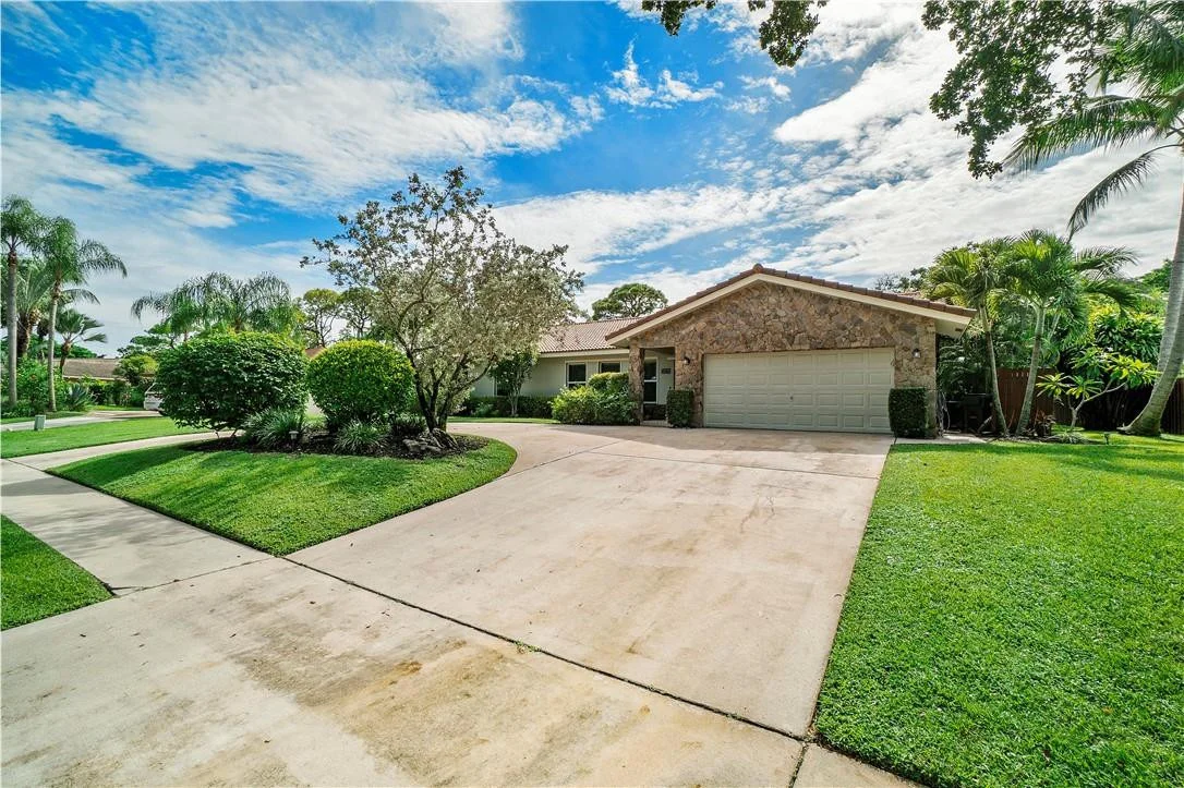 Photo of 3578 Lakeview Drive