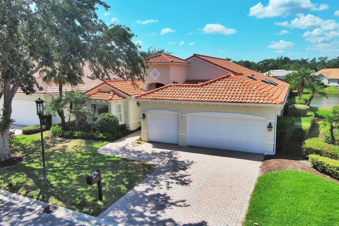 Photo of 3914 Outlook Court