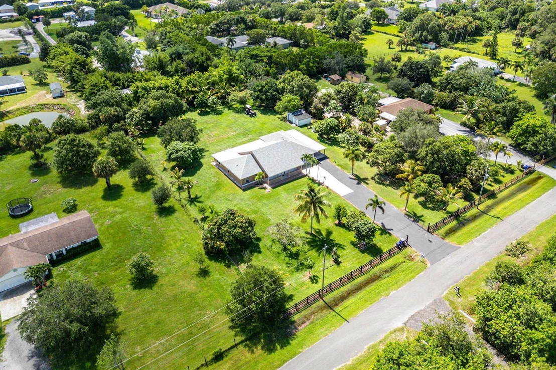 Photo of 15340 93rd Lane N
