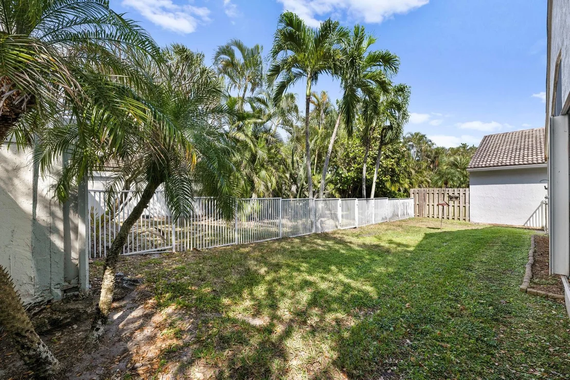 Photo of 10303 Utopia Circle N