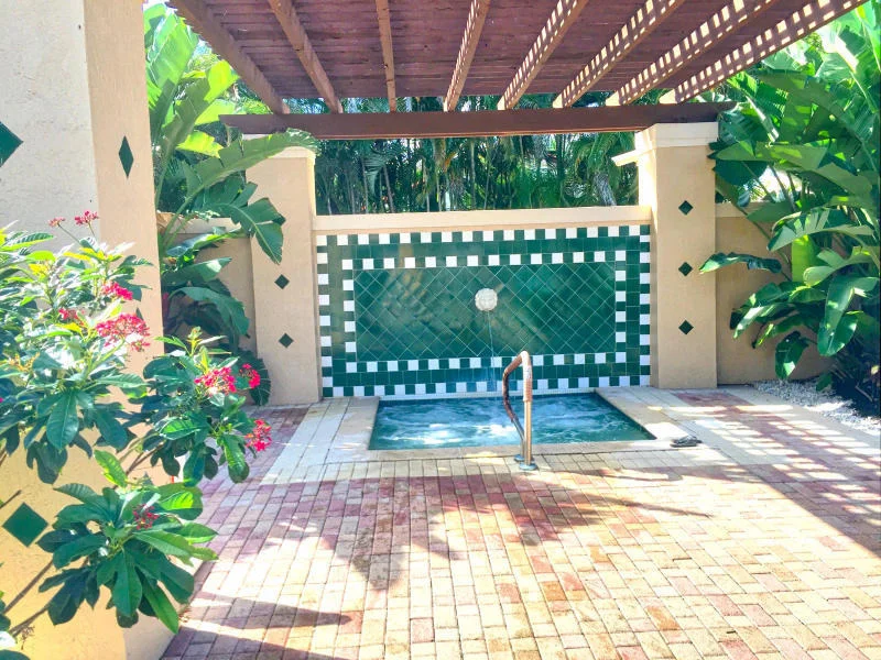 Photo of 6698 Sherbrook Drive