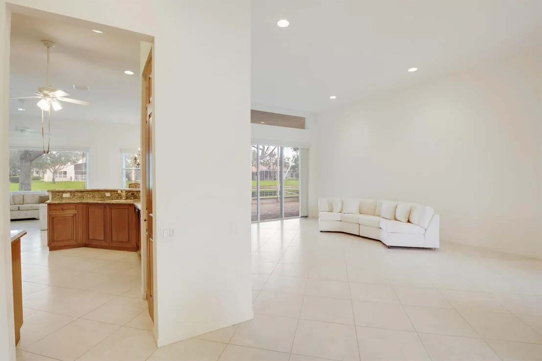 Photo of 9074 Terni Lane