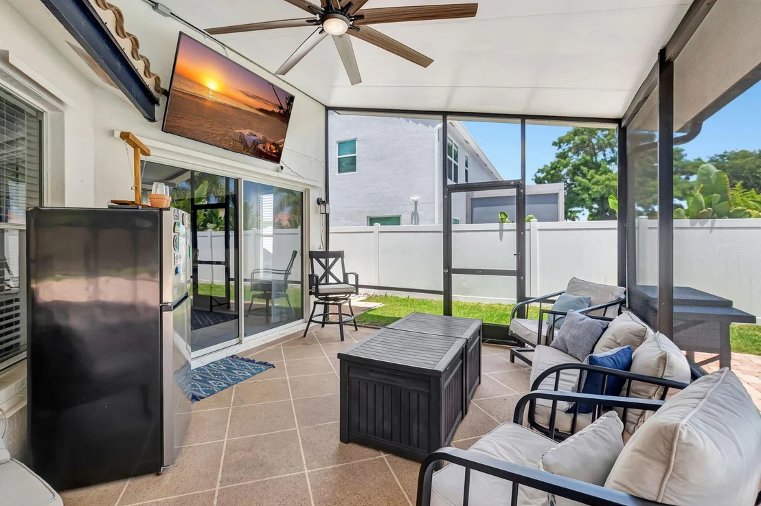 Photo of 8884 Spring Valley Drive