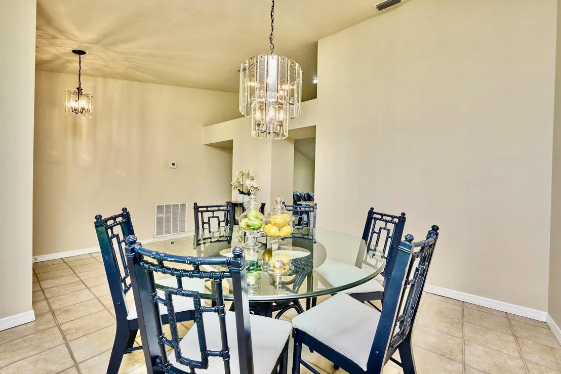 Photo of 415 Mac Lane