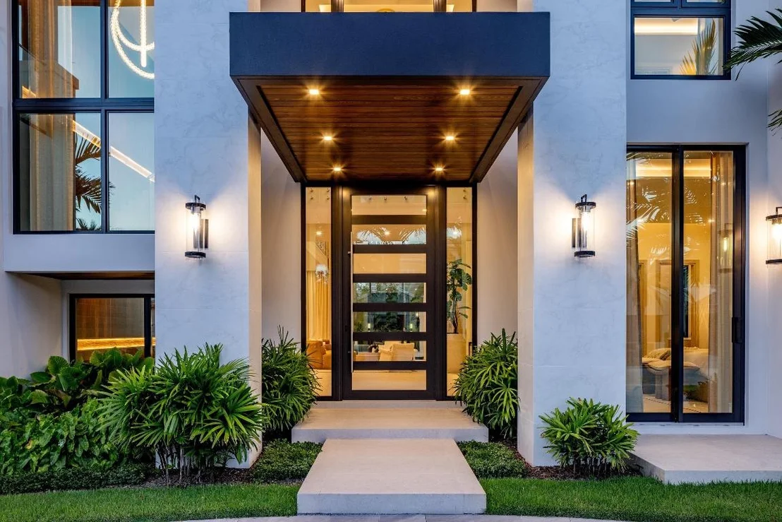 Photo of 2498 Queen Palm Road