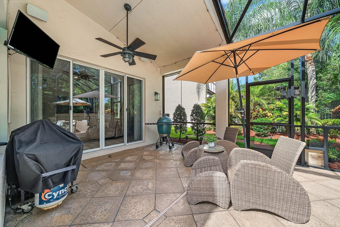 Photo of 8564 BREEZY OAK Way