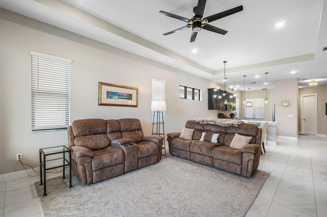 Photo of 16070 Key Biscayne Lane