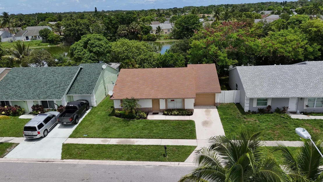 Photo of 5921 Ithaca Circle W