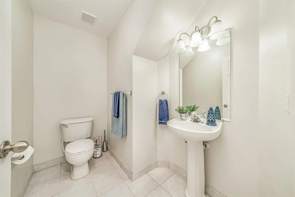 Photo of 3909 Crescent Creek Drive