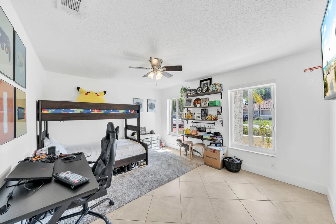 Photo of 10255 Sunset Bend Drive