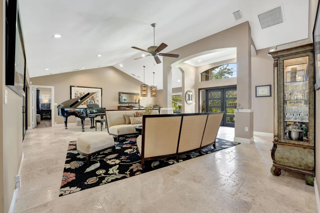 Photo of 3070 Equestrian Drive