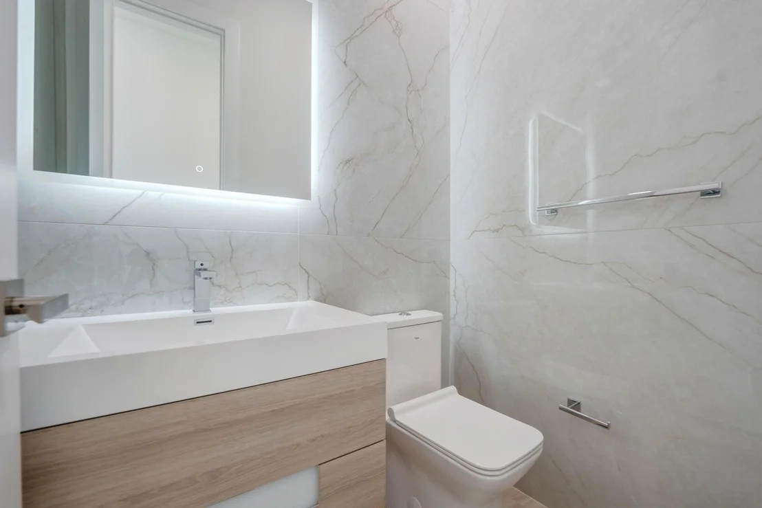 Photo of 948 Banyan Drive