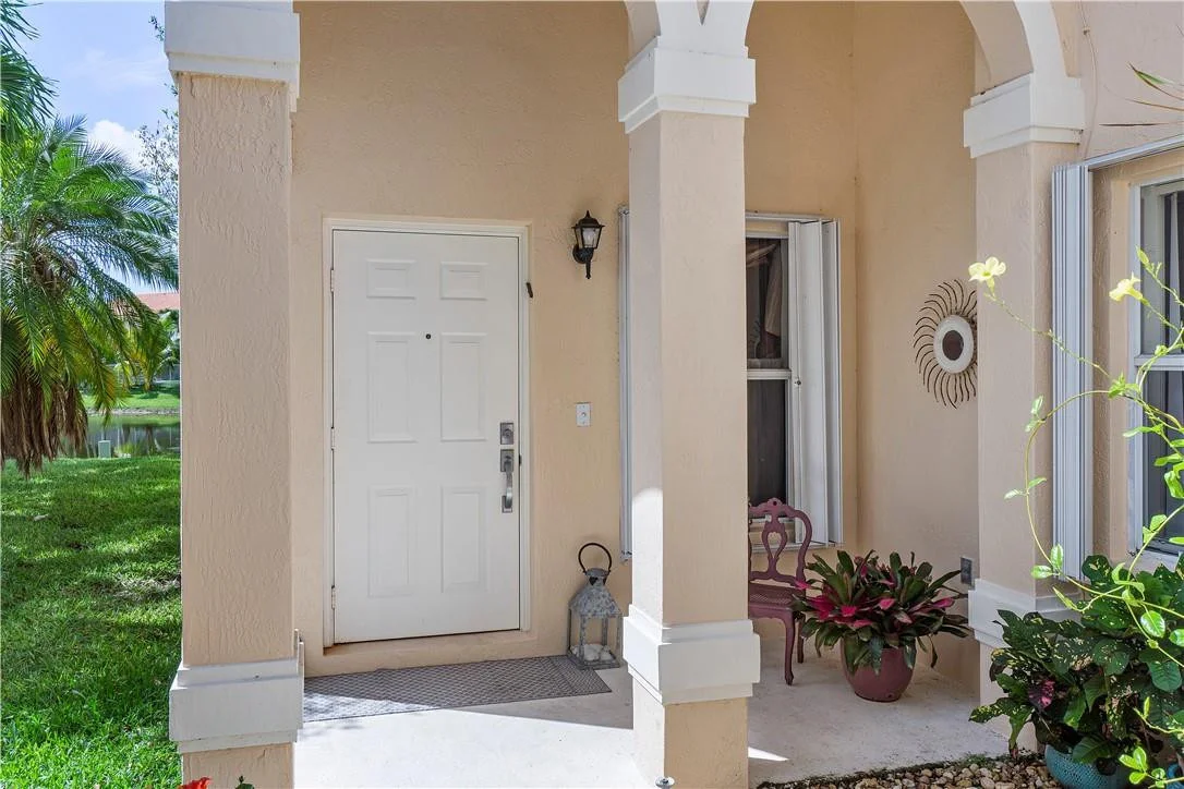 Photo of 828 Savannah Falls Drive