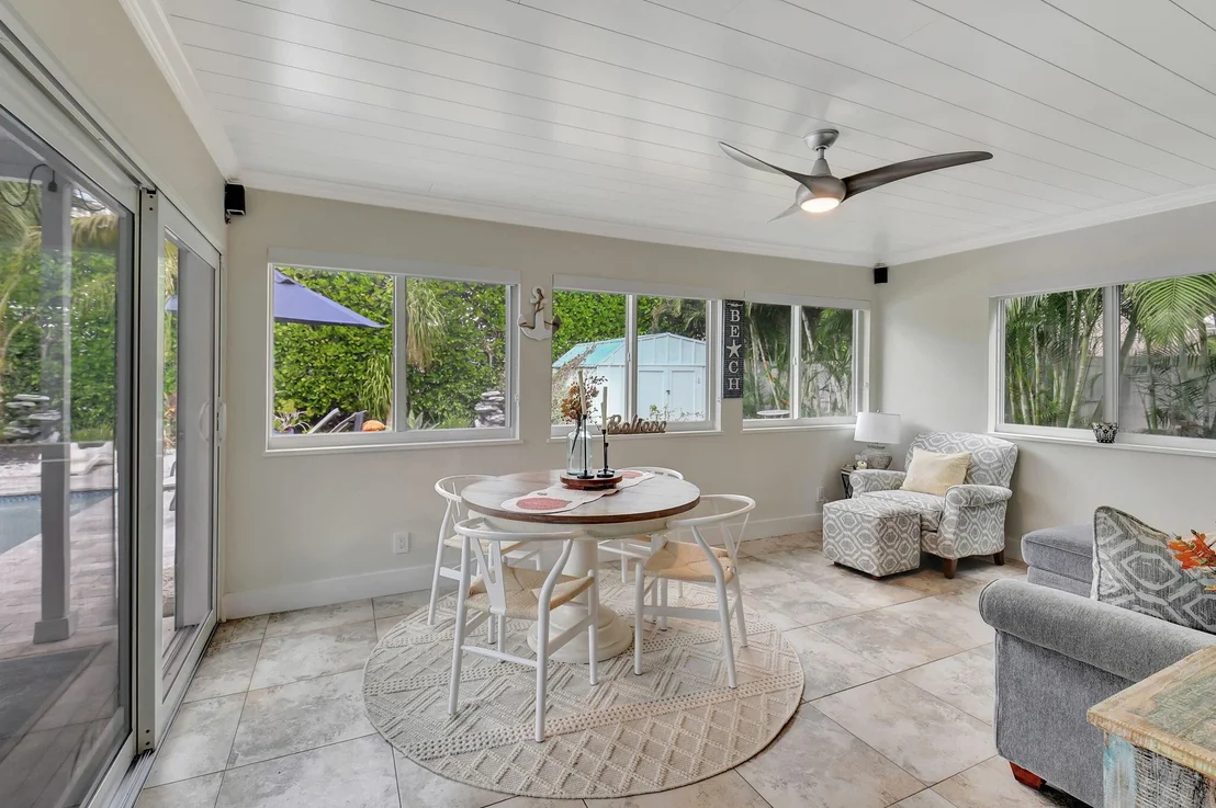 Photo of 715 Sunshine Drive