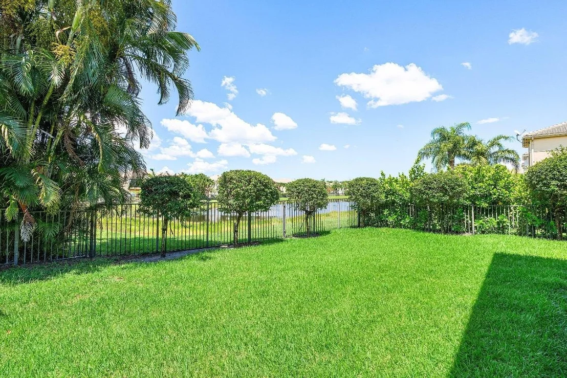 Photo of 8563 Briar Rose Point