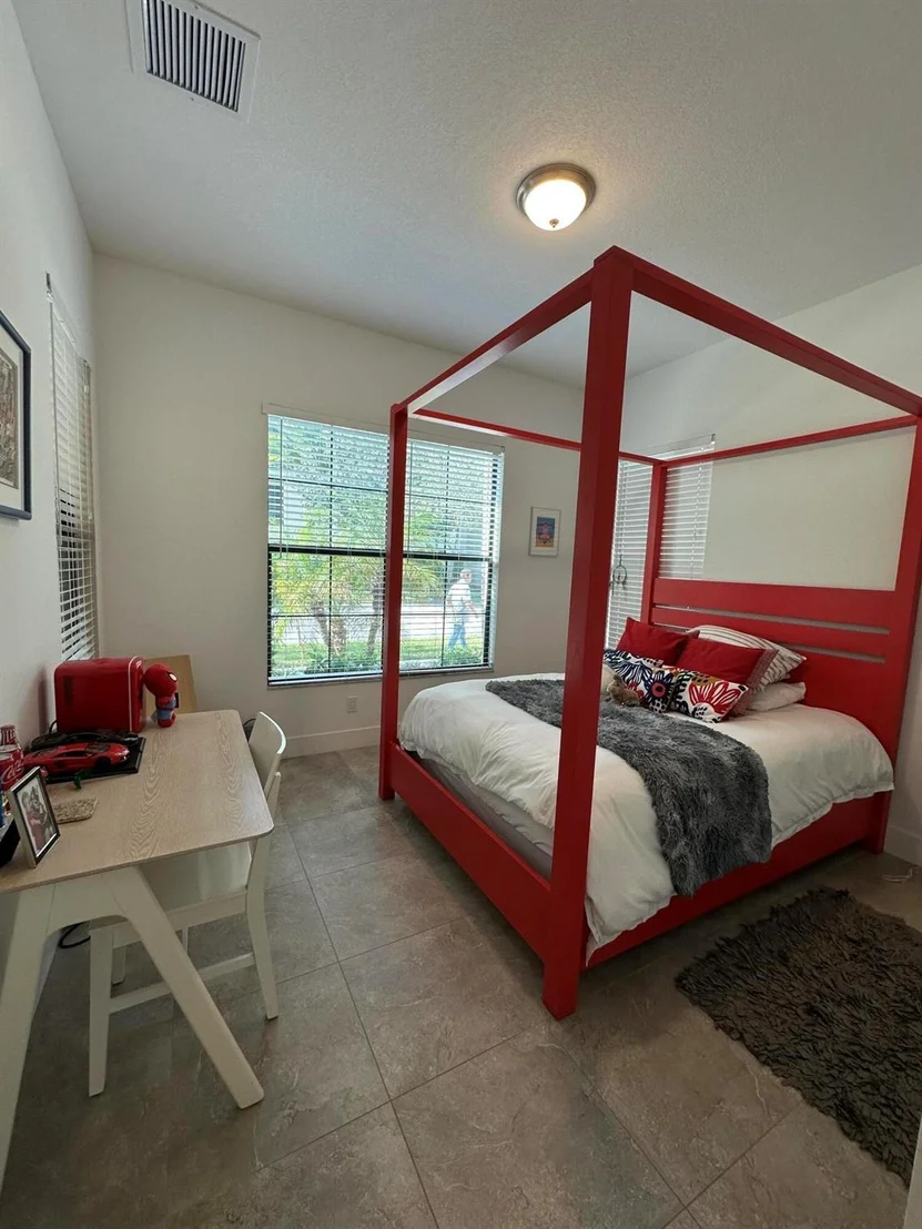 Photo of 4068 Faraday Way