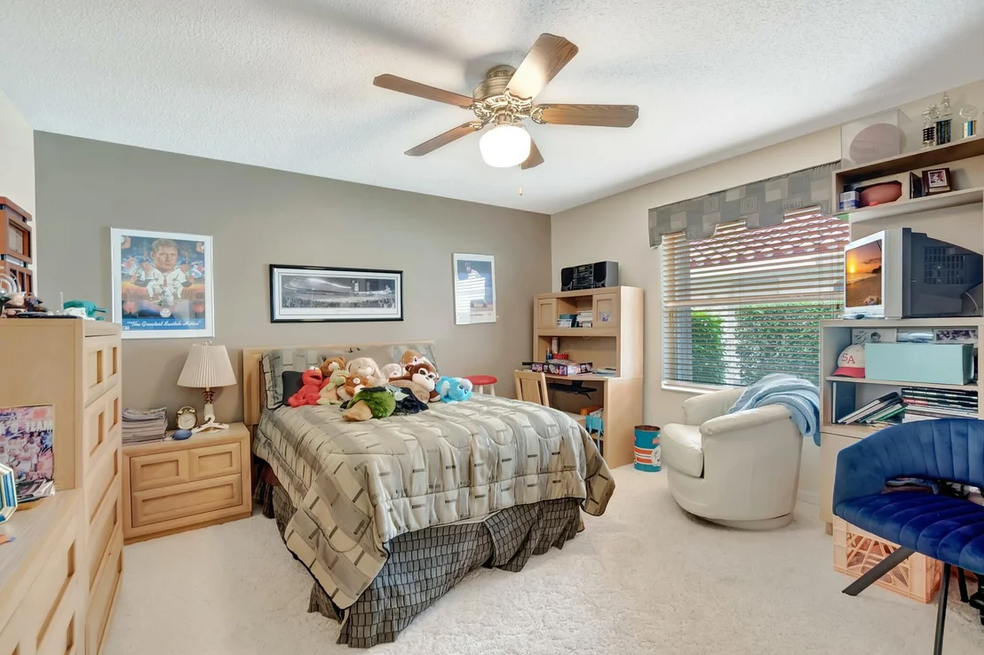 Photo of 10423 Canoe Brook Circle