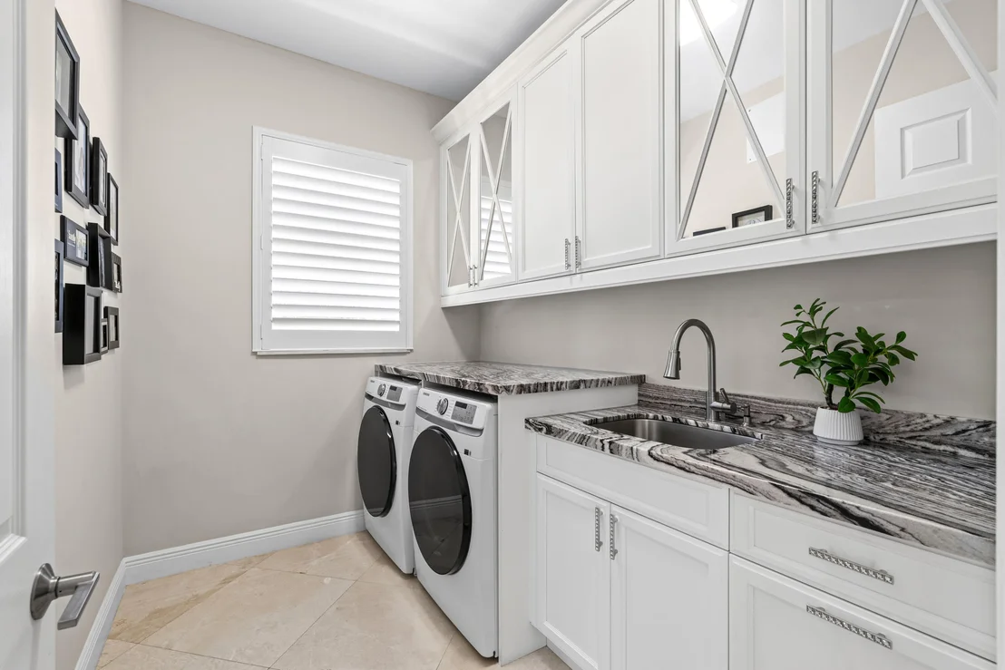 Photo of 2520 NE 35th Street