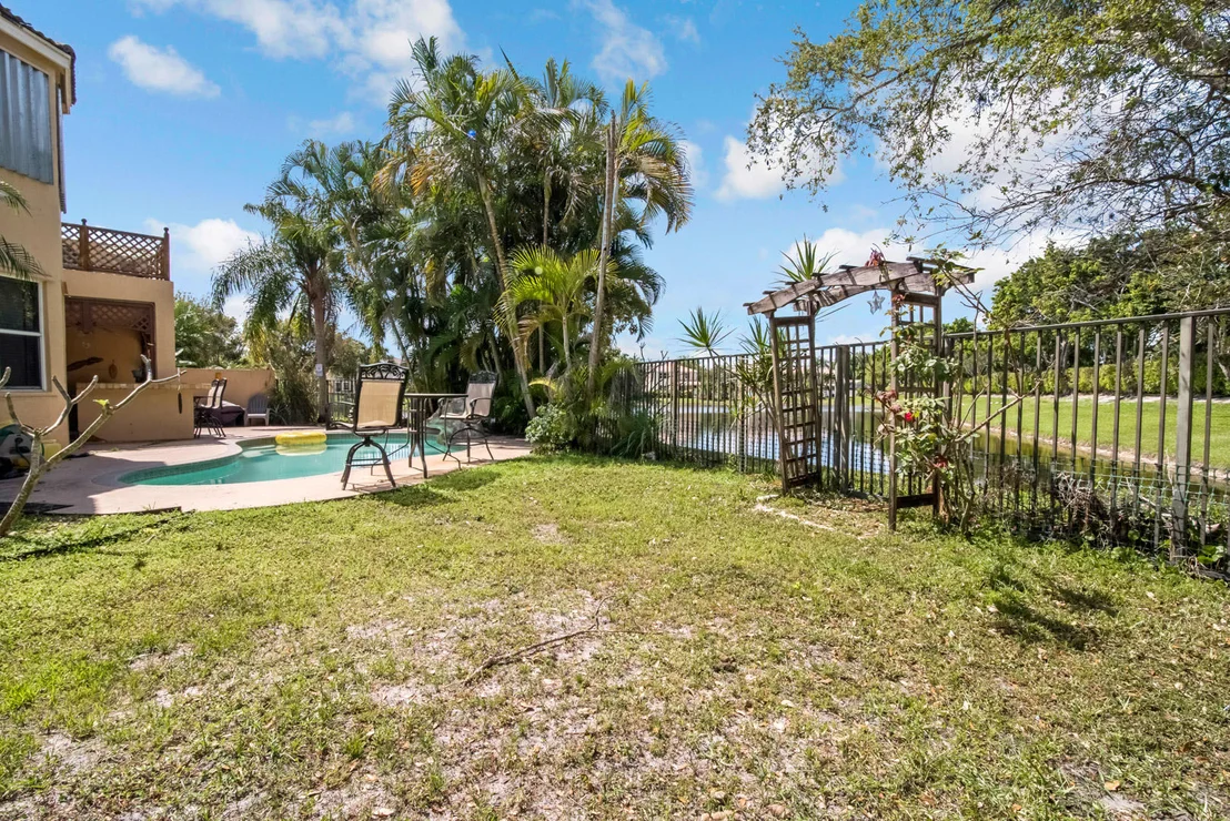 Photo of 7518 Oak Grove Circle