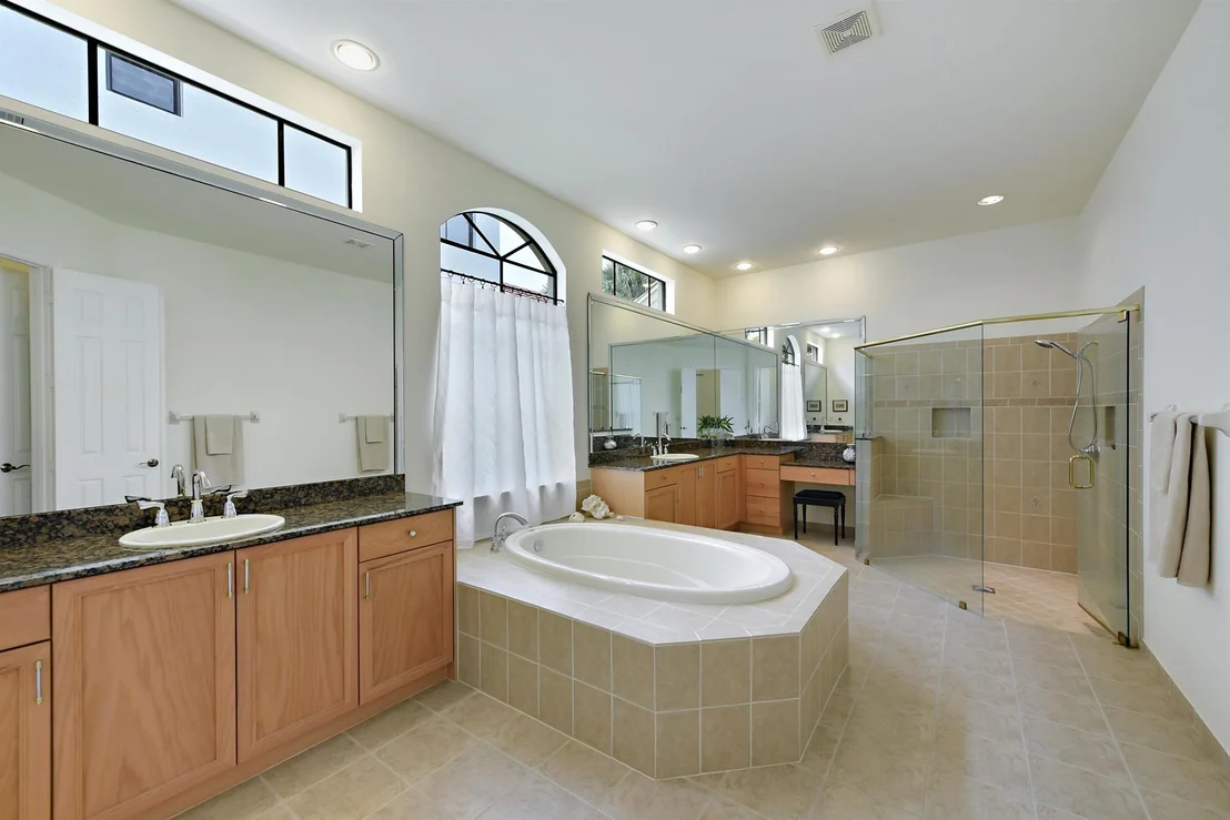 Photo of 3583 Collonade Drive