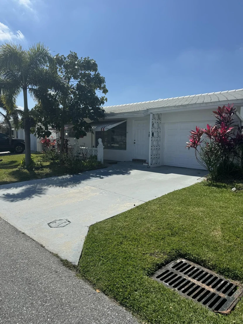 Photo of 2961 NW 1st Drive