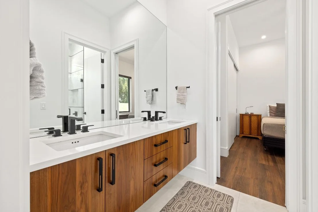 Photo of 10 Coconut Road